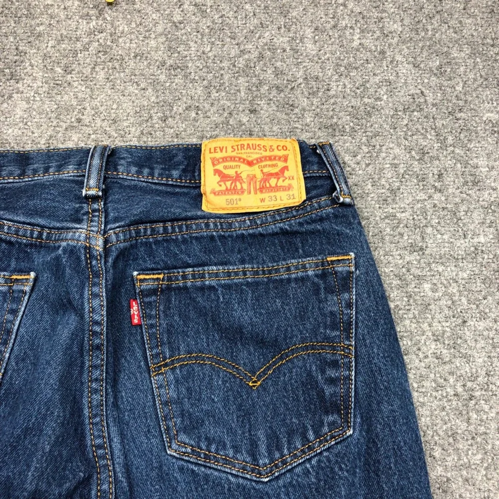 Levis 501 Original Fit Mens Dark Wash Straight Leg Button Fly Jeans W33 L31
